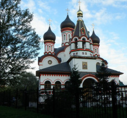 Sebul 
Храм Живоначальной Троицы.  
2011-07-03 12:19:36