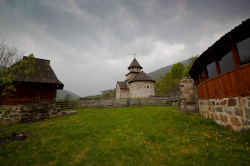 Djole 
Манастир Увац 
2011-07-25 06:40:51