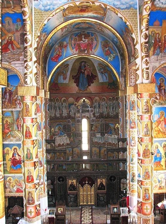 Biserica cu hramul Nasterea Maicii Domnului din Deva.