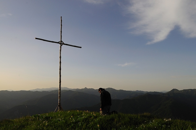 Cross