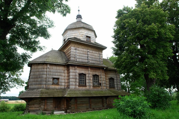 XVI-wieczna cerkiew p.w. Objawienia Pańskiego w Korczminie, na Roztoczu Wschodnim