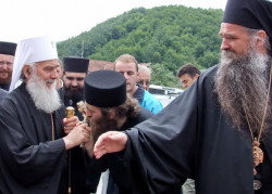 ketevanbd 
Благословен који долази у име Господње 
2011-08-01 17:26:54