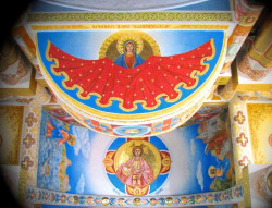cristiangeorge 
Biserica cu hramul Nasterea Maicii Domnului din Deva - Acoperamantul Maicii Domnului 
2011-08-13 11:37:27