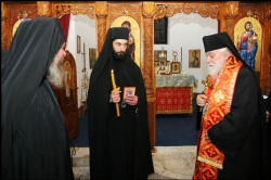 mladen_tomic 
По Божијој промисли новорођени о.Гаврило 
2011-08-15 14:47:27