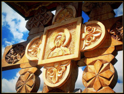 elenna 
Troiţa sculptată - detaliu 
2011-08-19 15:38:09