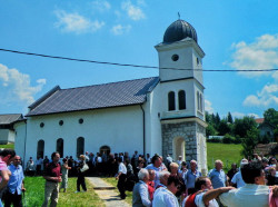 Tixy 
Црква Св. Петра - Осеник, Сарајево 
2011-08-28 20:01:07