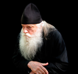 kcenia.belova 
Старец. 
2011-09-01 05:06:16