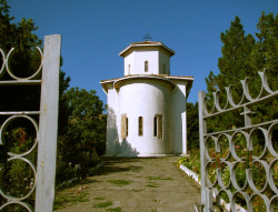 PALADA 
Porti deschise spre Lumina: Biserica cu hramul Sfantului Atanasie de la Niculitel. 
2011-09-04 16:15:45