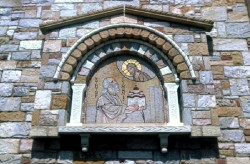 kixe35 
Holy Monastery of Saint Panteleimon , Pendeli Mountain  
2011-09-20 22:59:31