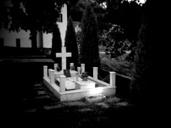 paulos4205 
Η τελευταία κατοικία 
2011-09-21 08:23:32