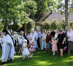 Aimilianos 
Święto Starokornińskiej Ikony Matki Bożej (9) 
2011-09-23 10:52:55