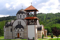 Novakovic 
КРСТ И ЗВОНА НАД СРБИЈОМ---Cross and the bells tone up of Serbia, 88 
2011-09-28 10:45:06