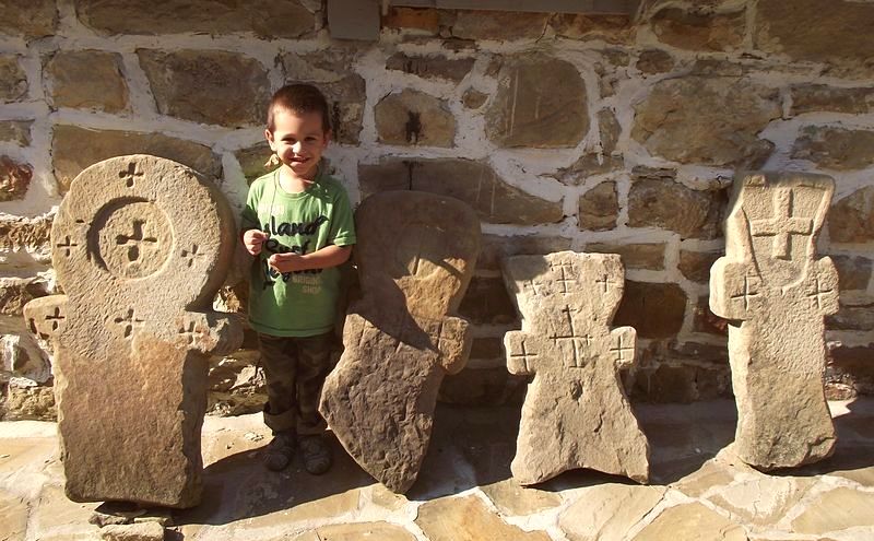 THE YOUNG BOY & THE OLD CROSSES 