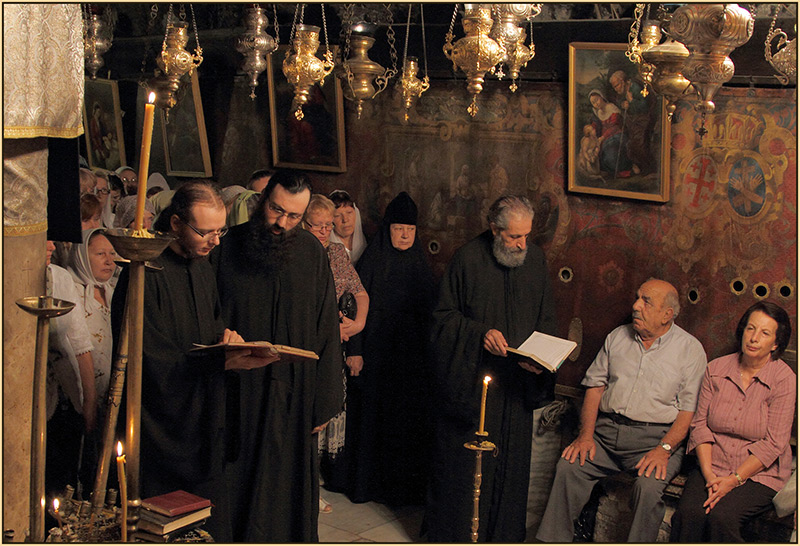 Литургия в Пещере Рождества