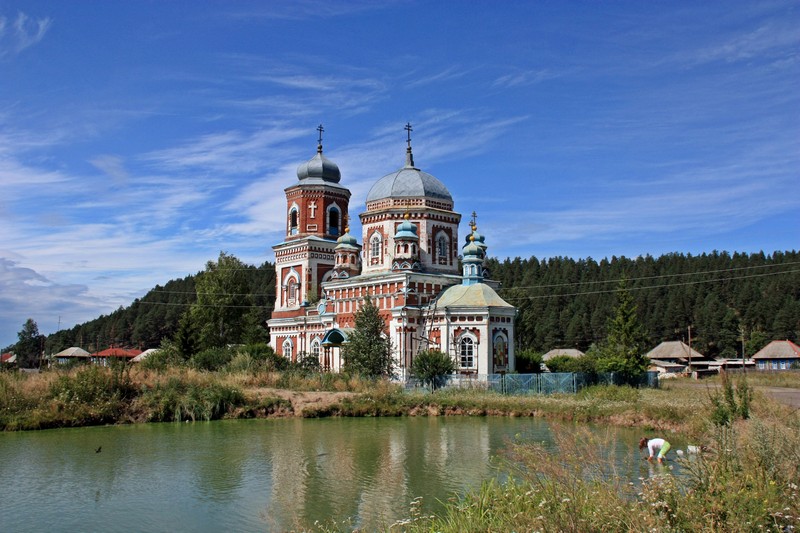Деревенский храм