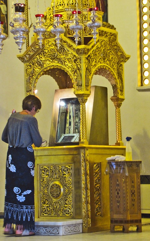 Pred svetom ikonom PANAGIA SUMELA