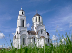 Лука 
Serbian orthodox church,Bac,Serbia... 
2011-10-06 00:29:32