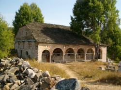 Diyana 
храм "Св. Атанасий" от ХVІІІ в., Воскопойе 
2011-10-06 08:19:15