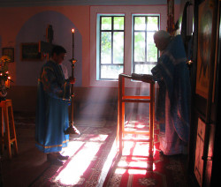 nataganich 
Чтение Евангелия на литургии 
83 
2011-10-08 12:41:09