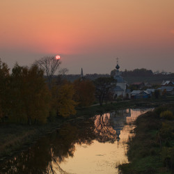 ivanov 
Суздальские закаты -1 
2011-10-09 22:07:24