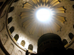 PALADA 
Pe urmele Mântuitorului. Veniţi de luaţi Lumina!  
2011-10-18 09:51:22