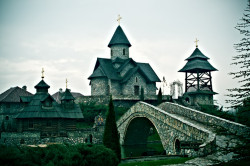 sneg 
манастир Светог оца Николе 
2011-10-19 15:18:31