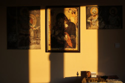 kucharm 
wnętrze monasterskiej kaplicy o poranku... 
2011-10-23 19:46:46