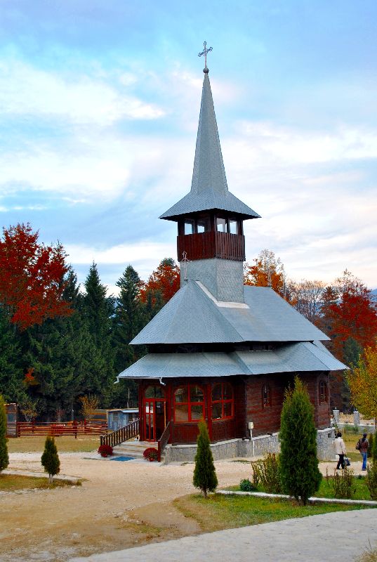 Biserica mica a Manastirii Caraiman