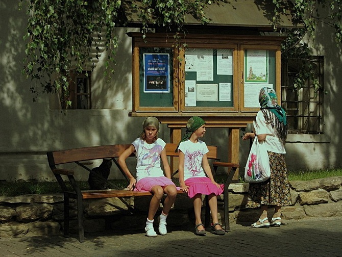 Pilgrims... / Паломницы...