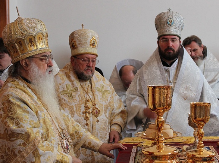 Божественная Литургия в день освящения Собора Всех Беларуских Святых (Гродно) 