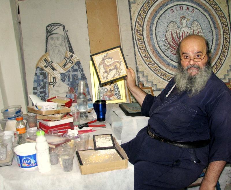 Vieţuitorii mănăstirii Sfântului Gherasim sunt mari meşteri în arta mozaicului.