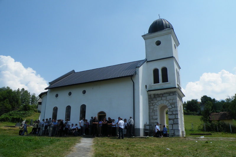 Црква св. Петра у Пазарићу