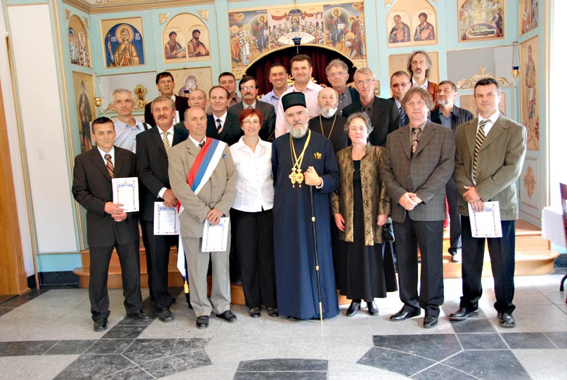 Parishioners with Bishop Georgije in Serbian church "Prepodobni Simeon Mirotocivi", Sherbrooke