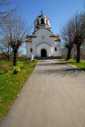 Novakovic 
КРСТ И ЗВОНА НАД СРБИЈОМ---Cross and the bells tone up of Serbia, 102 
2011-11-04 09:01:37