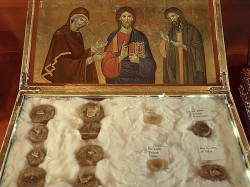 waniia 
Свети мощи 
2011-11-21 12:30:30