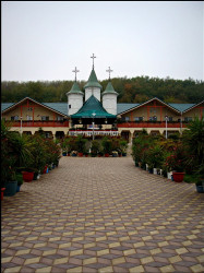 elenna 
Mănăstirea Moreni 
2011-11-21 17:11:44