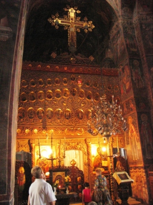 Iconostas in Cozia monastery