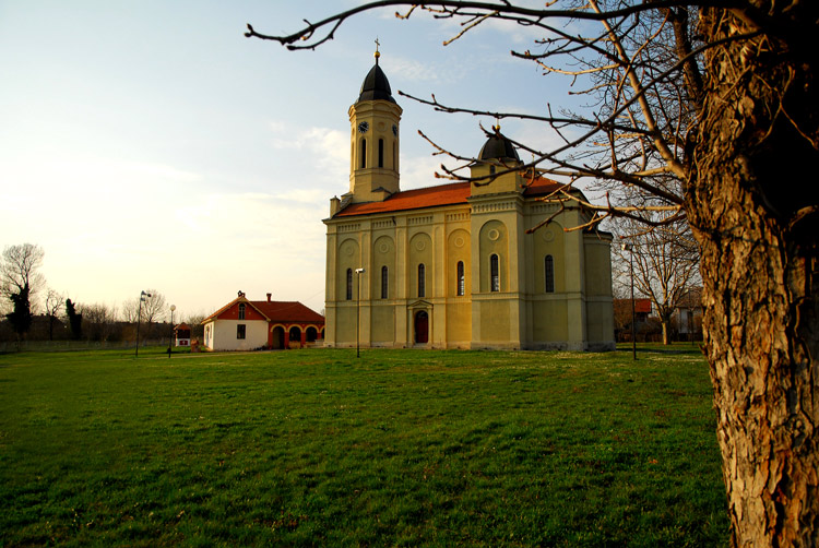 КРСТ И ЗВОНА НАД СРБИЈОМ---Cross and the bells tone up of Serbia, 115