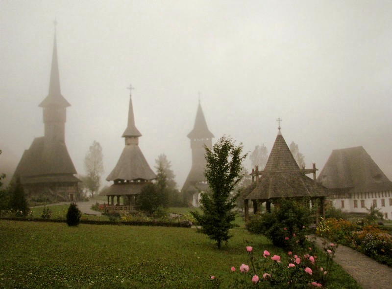 Maramureş 2011: Mănăstirea Bârsana în ceaţă - 4.