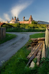 Eduard_z 
Долматовский монастырь 
2011-12-02 08:07:13