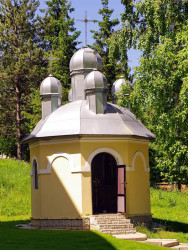 BelomoR 
Часовня. Монастырь Хынку. 
2011-12-03 11:20:59