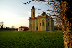 Novakovic 
КРСТ И ЗВОНА НАД СРБИЈОМ---Cross and the bells tone up of Serbia, 115 
2011-12-05 10:26:28
