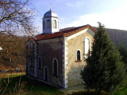 Nikolaj_BG 
храм  "Света Троица" – с. Лясково,  Средна гора 
2011-12-13 17:15:39