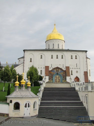 Sergey_Fandikov 
Свято-Успенская Почаевская Лавра (Троицкий собор) 
2011-12-23 11:37:40