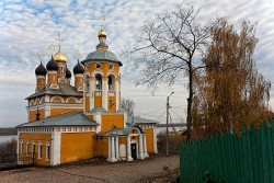 vig 
Николо-Набережная церковь 
2011-12-26 09:42:50