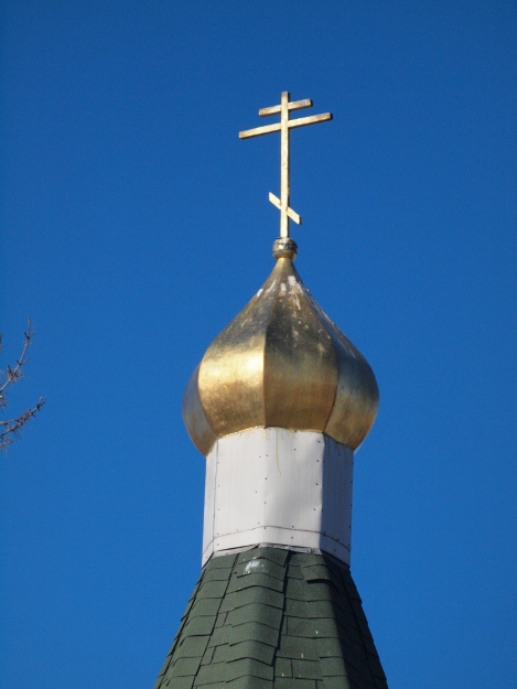 A clear blue Colorado Sky, the tower of Holy Transfiguration OCA Cathedral