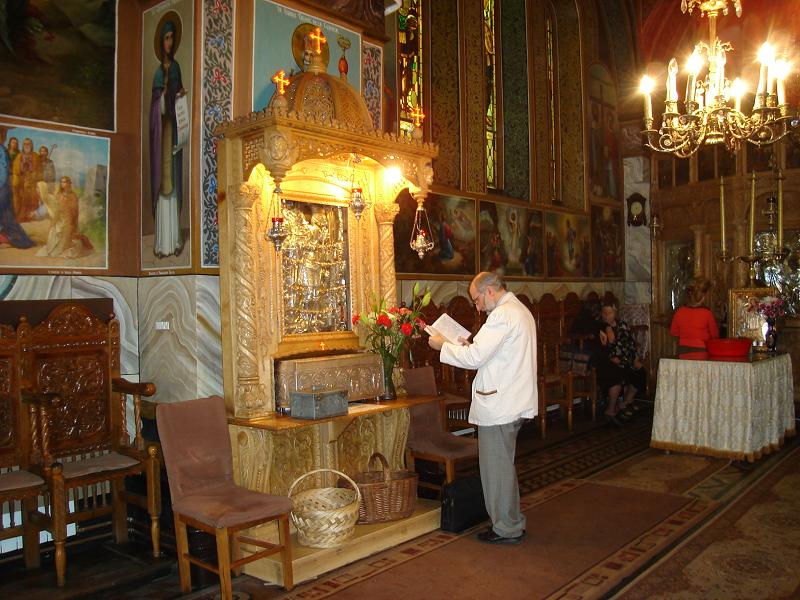 Biserica (Church) Sf. M. Mc. Mina, Bucureşti, România. Moaştele (relics) Sf. M. Mc. Mina.