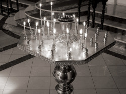 Roman Kovalevsky 
Interior of Kazan icon temple 
2012-01-13 09:53:05
