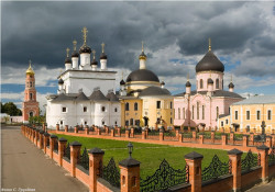 gruzdev 
Давидова пустынь, летний день  
105 
2012-01-22 01:03:15