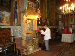 Wyoryka 
Biserica (Church) Sf. M. Mc. Mina, Bucureşti, România. Moaştele (relics) Sf. M. Mc. Mina. 
2012-01-29 16:57:06